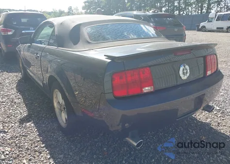 2007 Ford Mustang V6 Deluxe/V6 Premium z USA, uszkodzony, nr VIN 1ZVFT84NX75203414